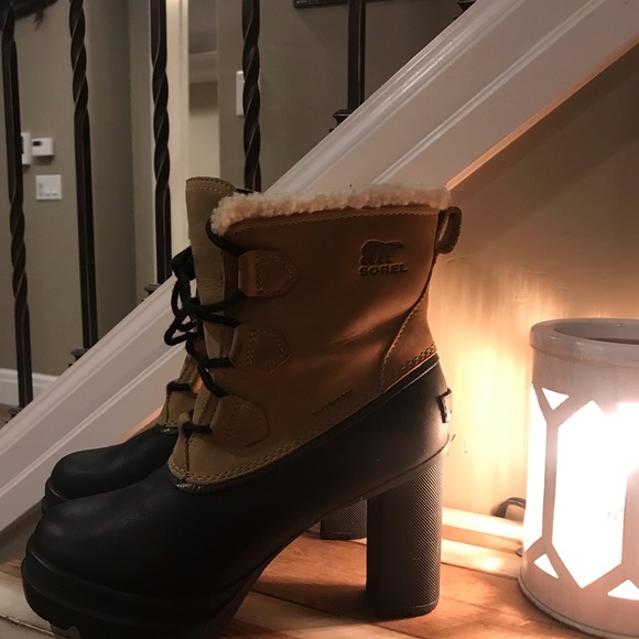 SOREL LACED FAUX FUR - Picture 2 of 5